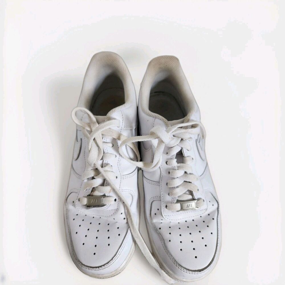 Nike Air Force 1 Low Womens Size 10 White Athletic Lifestyle Shoes Sneakers GUC - Picture 6 of 8